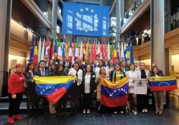  La delegazione di venezuelani al Parlamento Europeo  